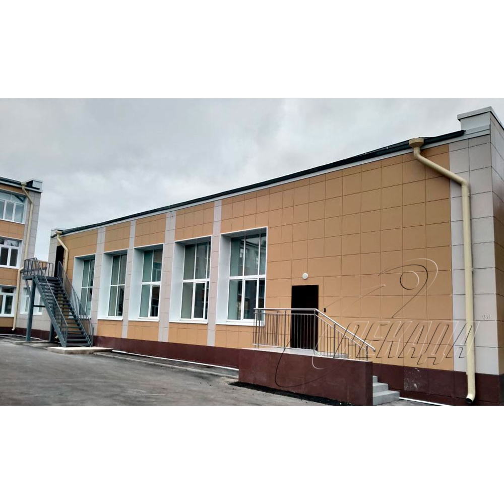 Обновление фасада школы в г. Клин